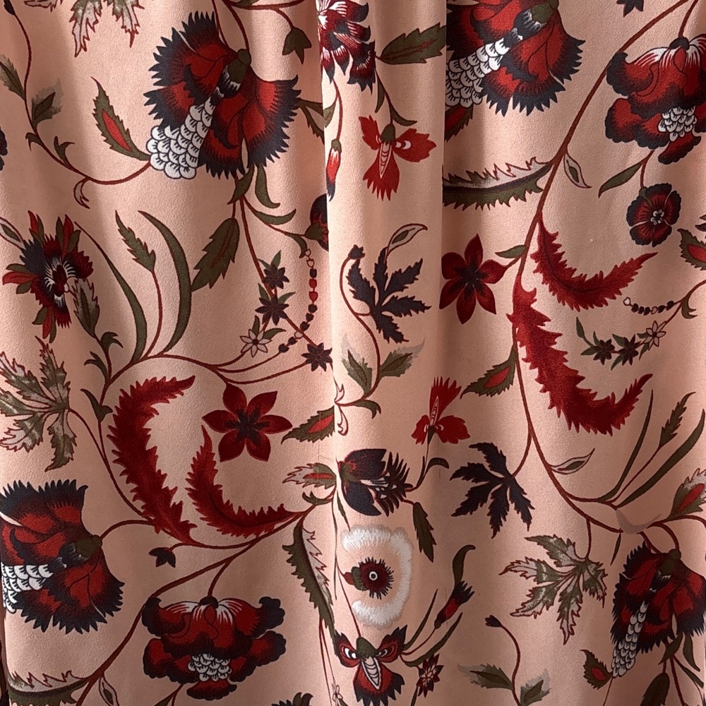 LOFT Outlet Tank - Picture 2 of 4